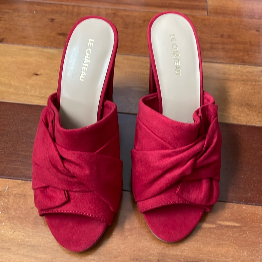 Le Chateau red heels